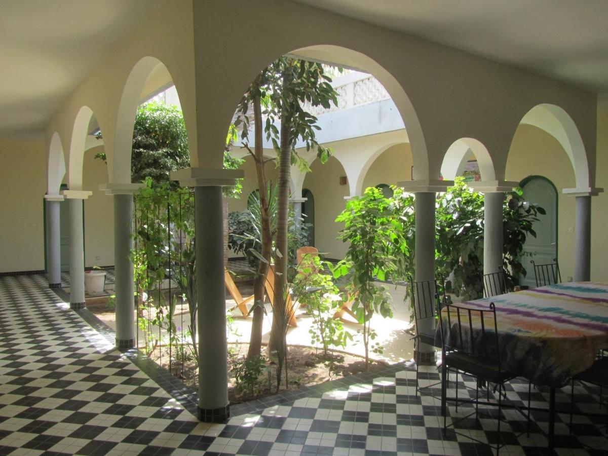 Keur Diam - Maison De La Paix Saly Portudal Exterior photo